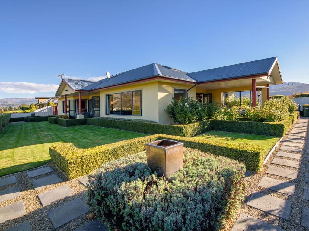 Kawarau Bay View - Cromwell Holiday Home Zewnętrze zdjęcie